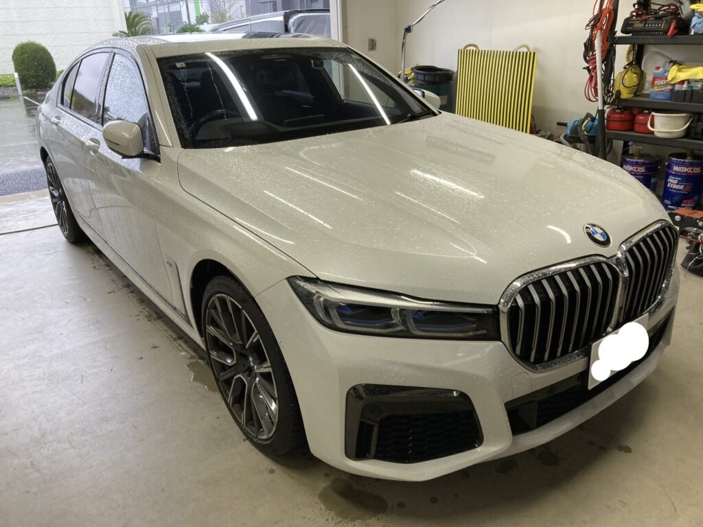 BMW７シリーズ助手席ヘコミのデントリペア