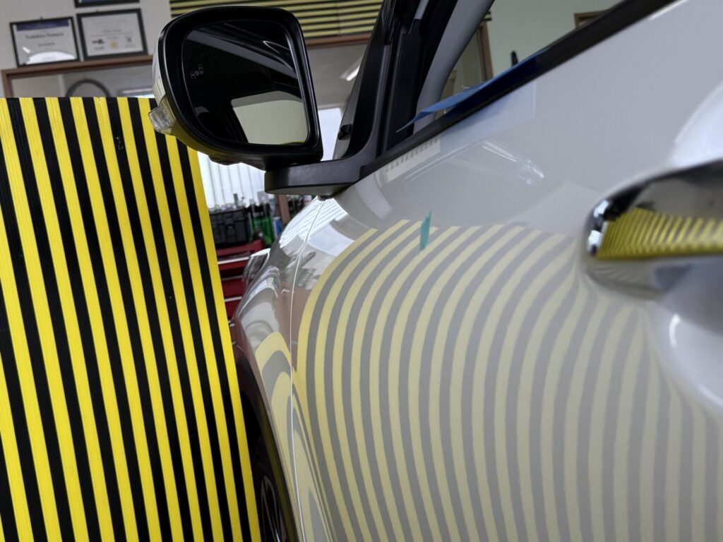 スバルレックスのドアのヘコミをデントリペア