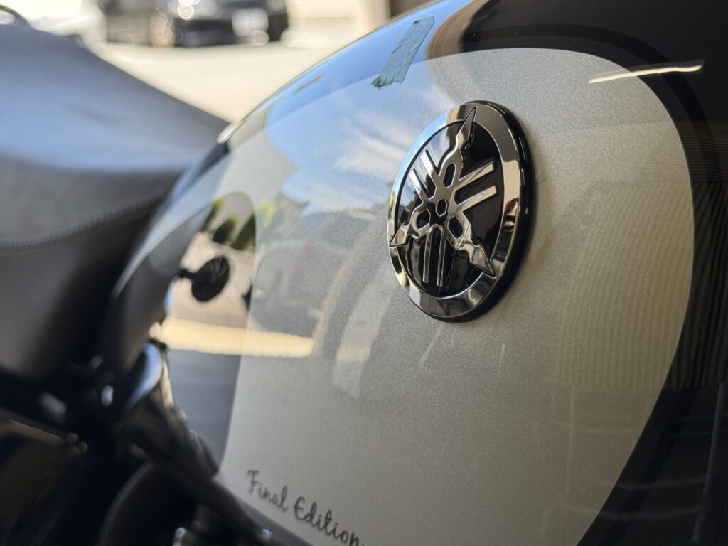 ヤマハSRバイクタンクのヘコミをデントリペア