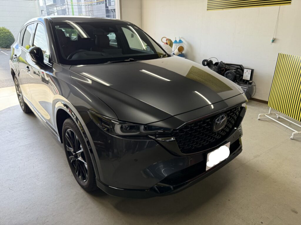 CX5フロントフェンダーのヘコミをデントリペアで修理