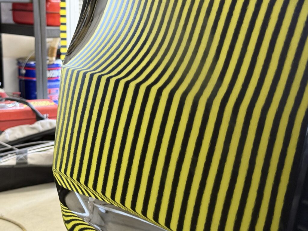 オデッセイのバックドアのヘコミをデントリペア