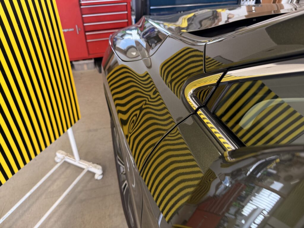 レクサスRXフロントフェンダーのヘコミをデントリペア