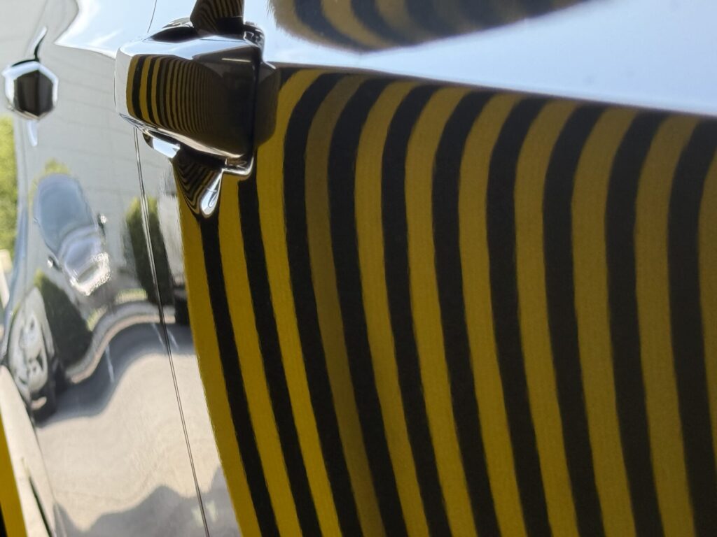 ホンダフィットのドアパンチのヘコミをデントリペア