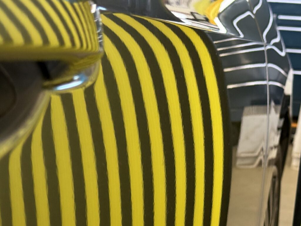 ホンダフィットのドアパンチのヘコミをデントリペア