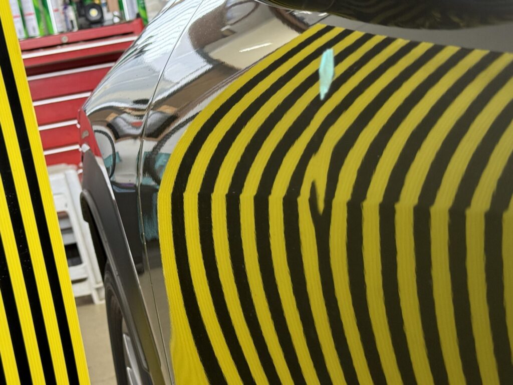 レクサスLBX助手席ドアパンチのヘコミをデントリペア