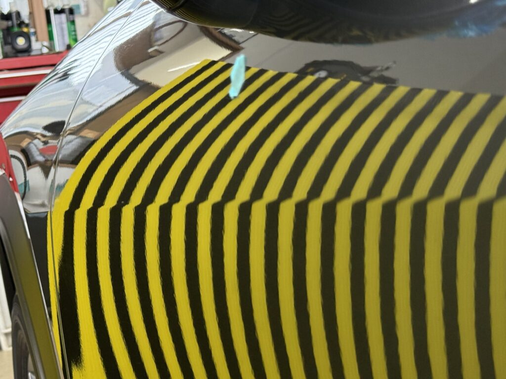 レクサスLBX助手席ドアパンチのヘコミをデントリペア