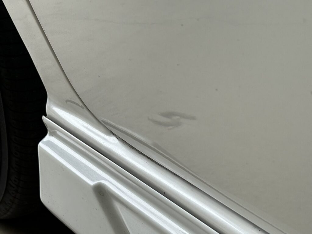 NBOXスライドドアのヘコミをデントリペア