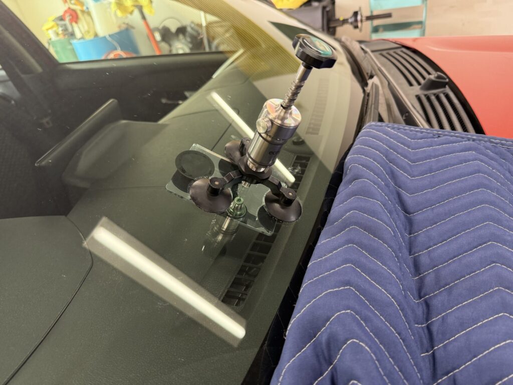 ダイハツロッキーのフロントガラスのウインドリペア