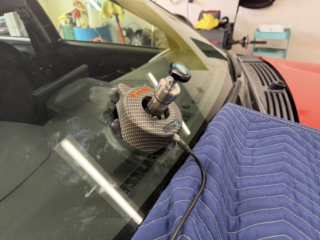 ダイハツロッキーのフロントガラスのウインドリペア