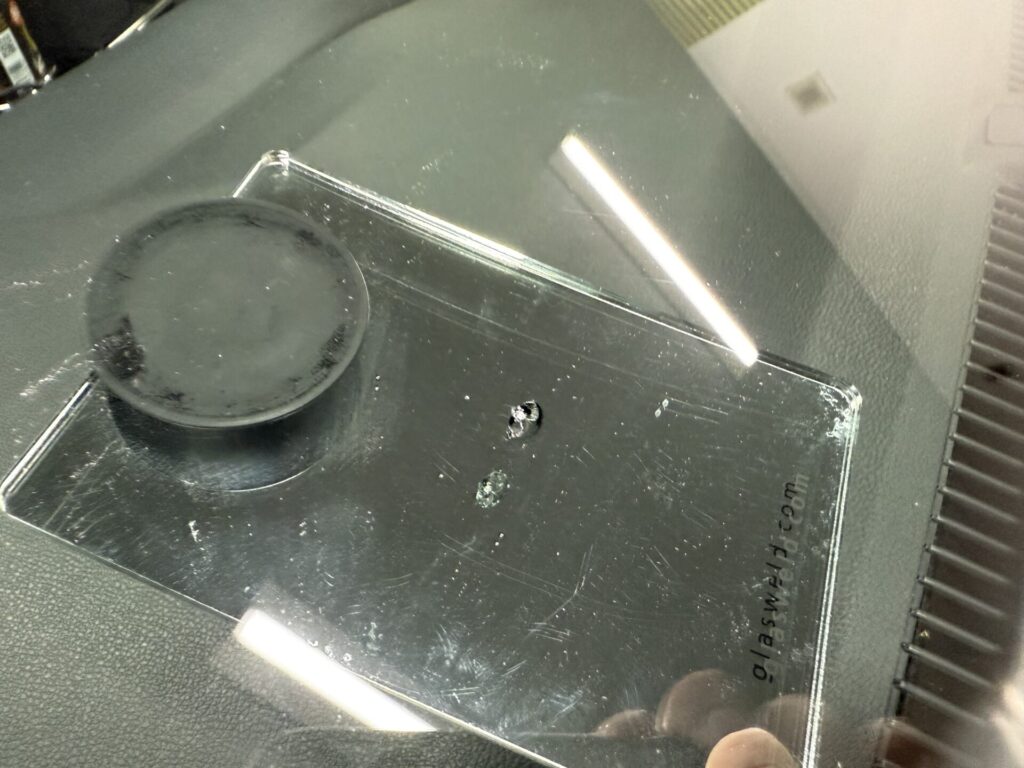 ホンダシャトルのフロントガラスのひび割れをウインドリペア