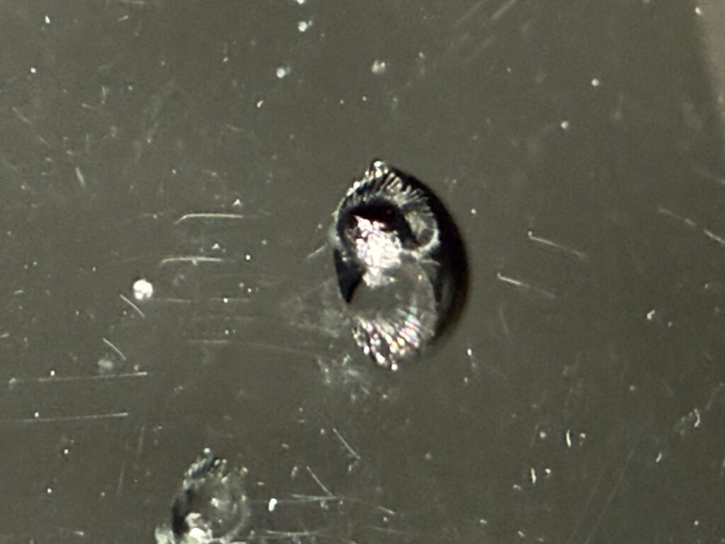 ホンダシャトルのフロントガラスのひび割れをウインドリペア