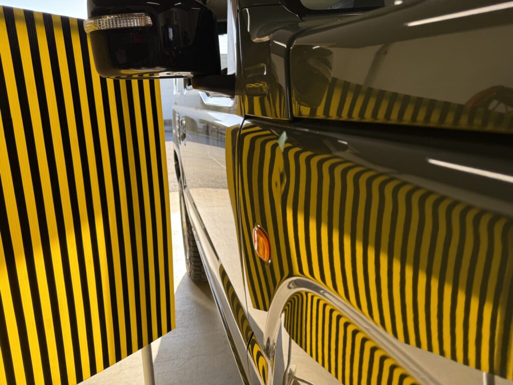 ジムニーのフロントフェンダーのヘコミをデントリペア