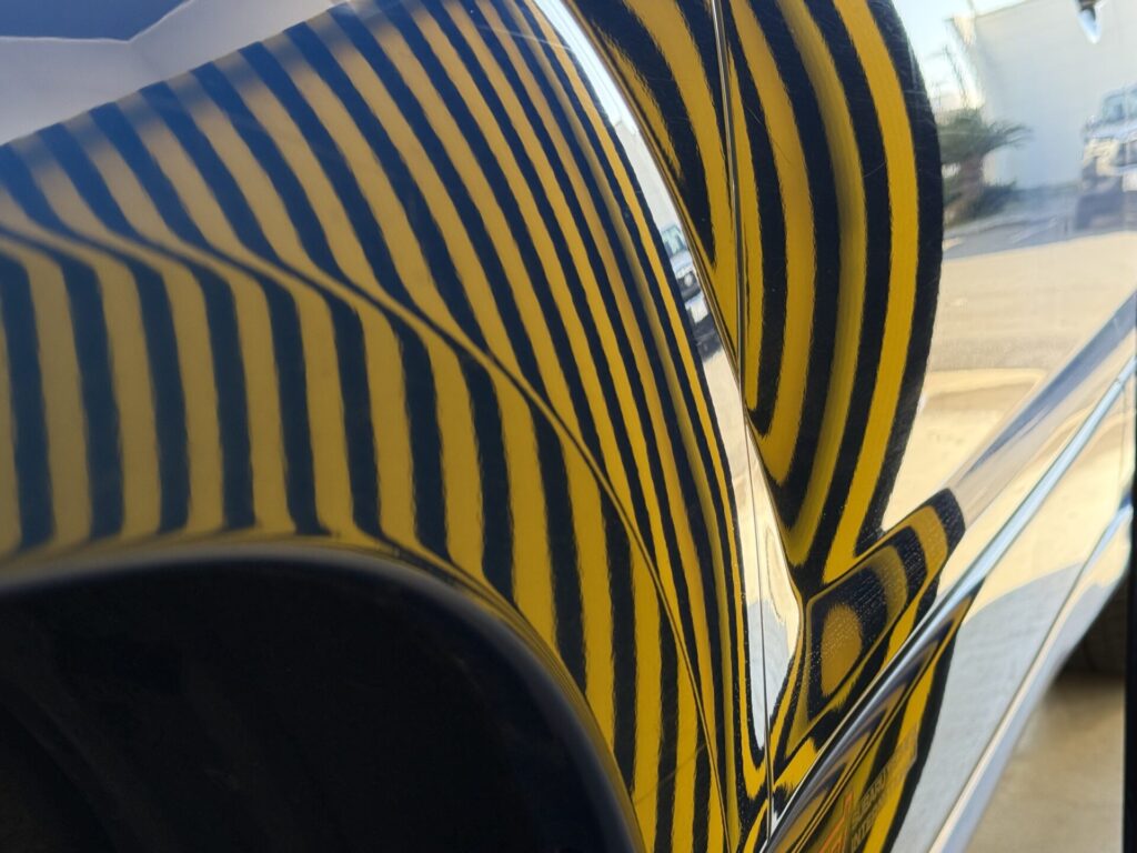 フォレスターのフロントフェンダーのヘコミをデントリペア