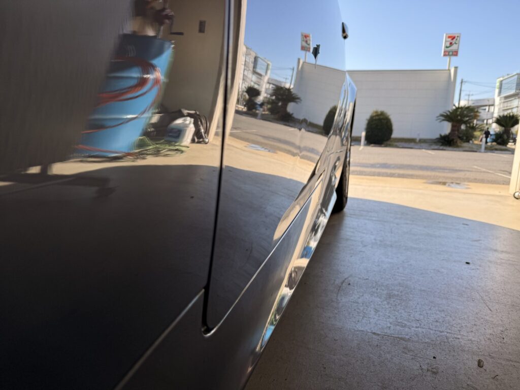 レクサスRCドアパンチのヘコミをデントリぺア