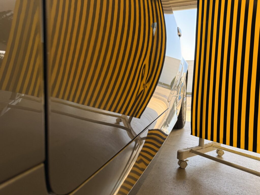 レクサスRCドアパンチのヘコミをデントリぺア