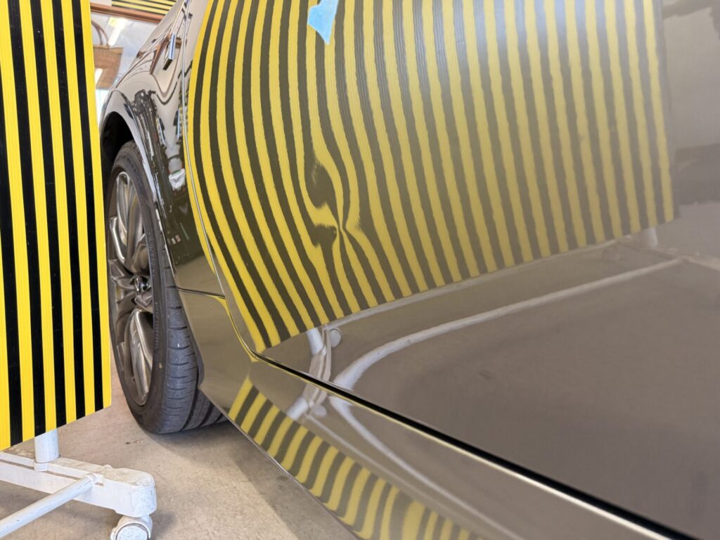 レクサスRCドアパンチのヘコミをデントリぺア