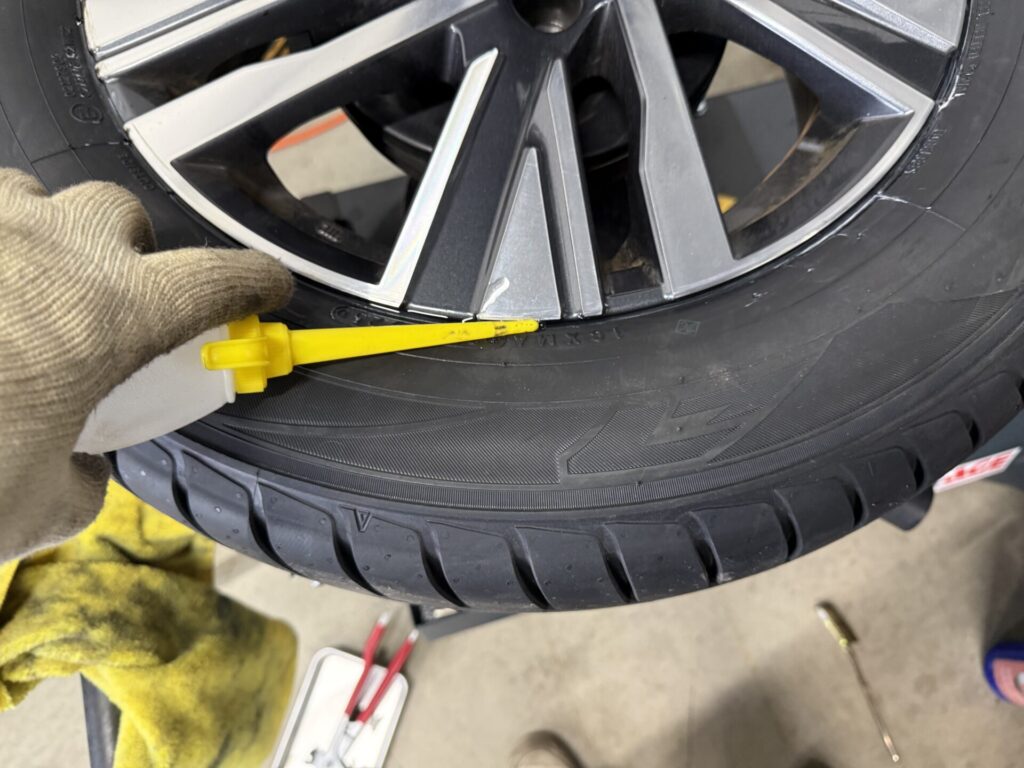 日産セレナ持ち込みタイヤ交換