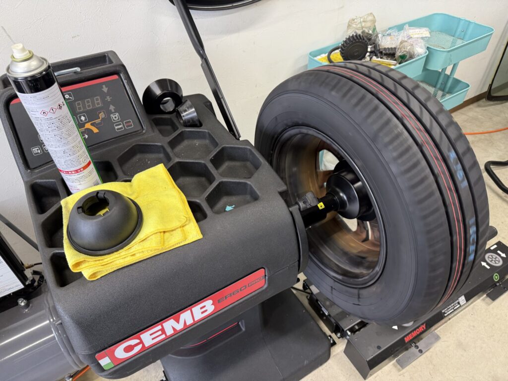 日産セレナ持ち込みタイヤ交換