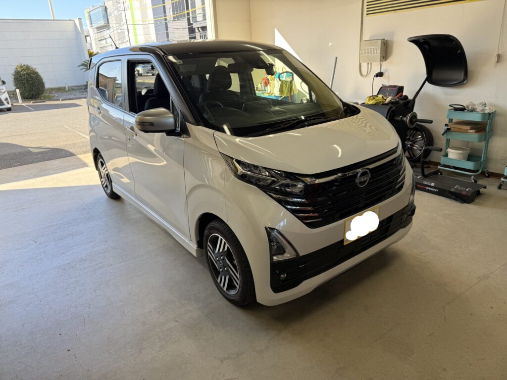 日産デイズ運転席ドアのヘコミをデントリペア