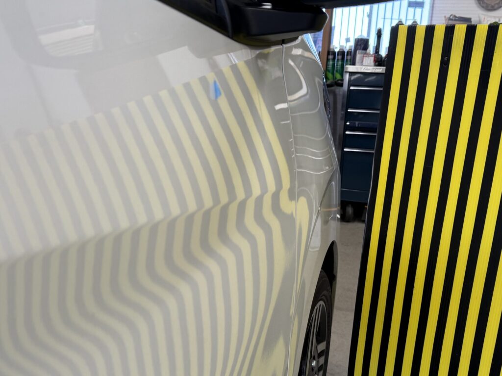 日産デイズ運転席ドアのヘコミをデントリペア