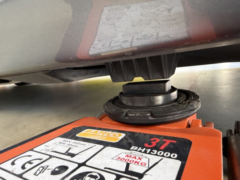 BMW5シリーズ持込タイヤ交換