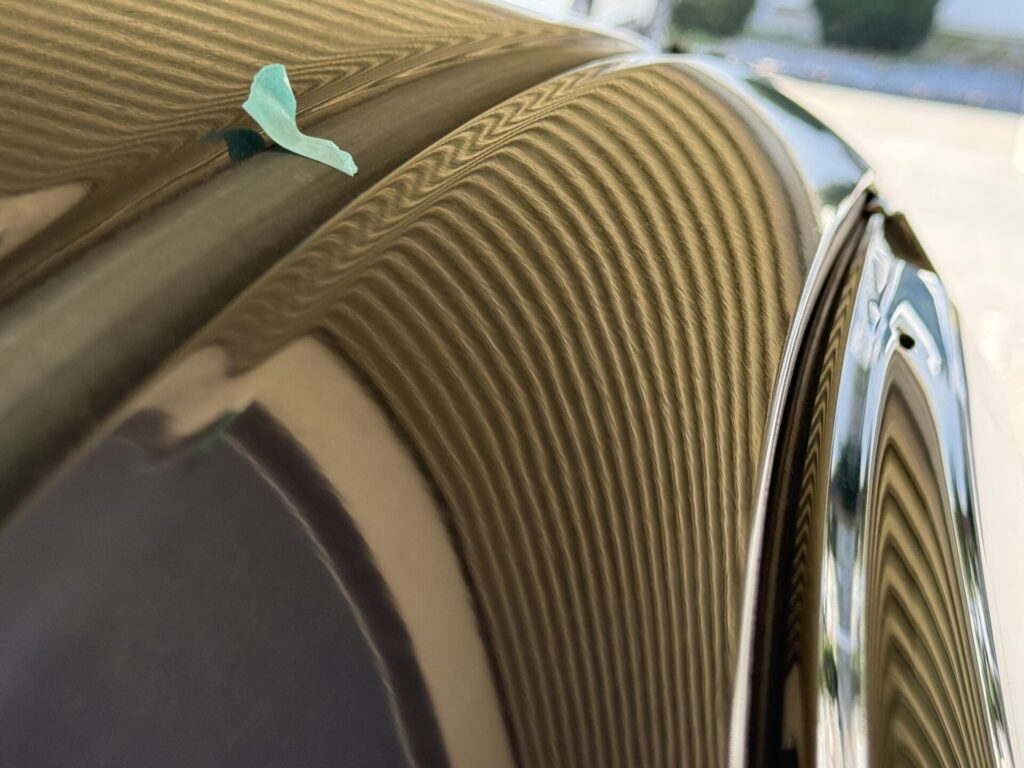 ホンダCR-Zのルーフサイドのヘコミをデントリペアで修理