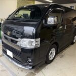 ハイエースのDピラーのヘコミをデントリペア