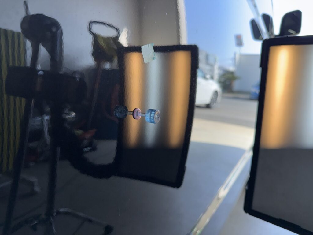 ハイエースのクオーターパネルのヘコミをデントリペア