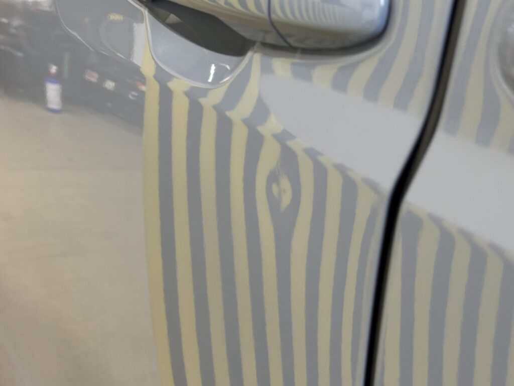 フリードの助手席ドアのヘコミをデントリペア