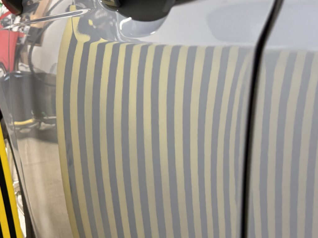 フリードの助手席ドアのヘコミをデントリペア