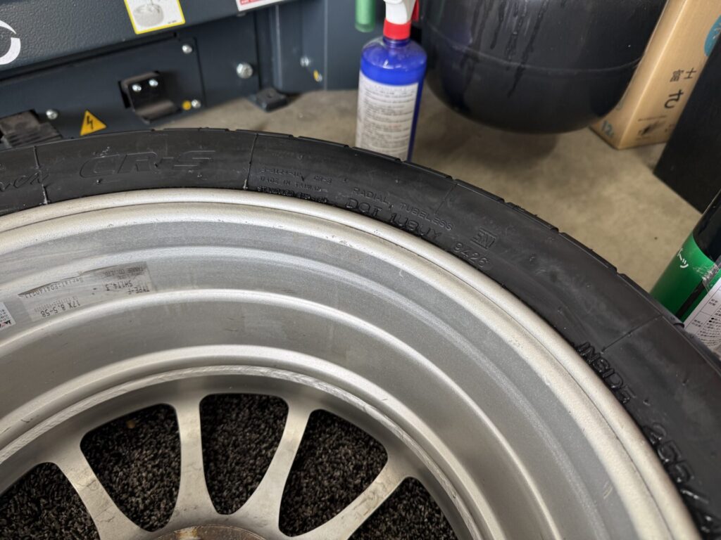 ホンダS2000の持込タイヤ交換255/40ZR17