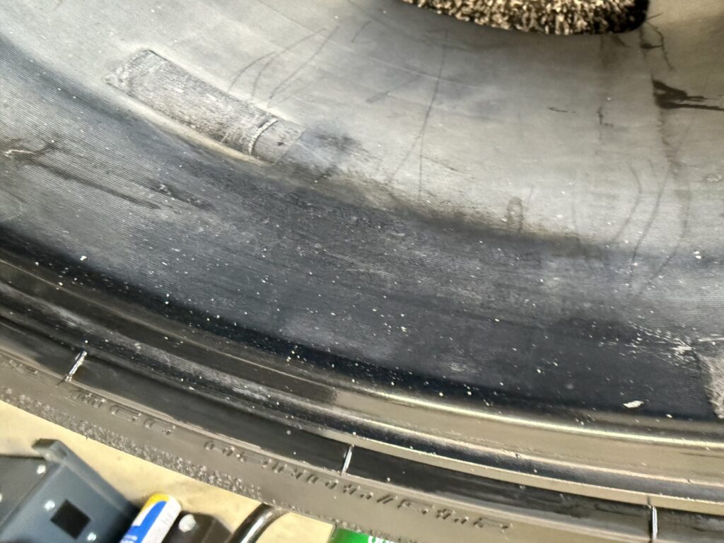 30アルファードの持込タイヤ交換245/40ZR20