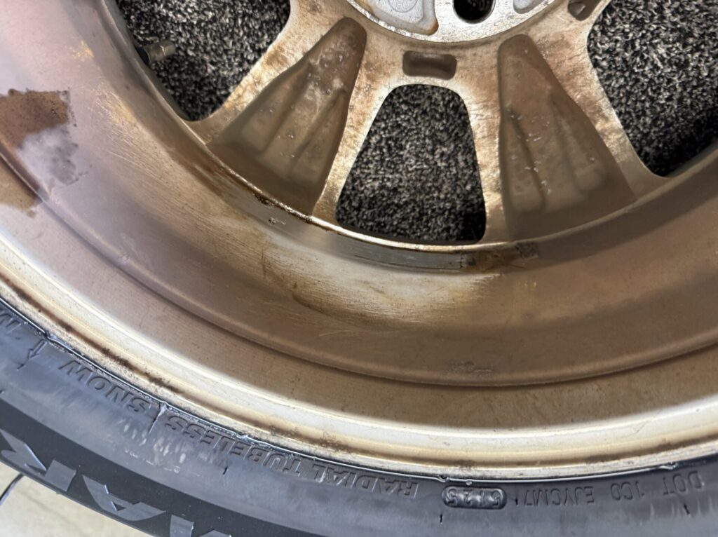 トヨタハリアーの持込タイヤ交換
