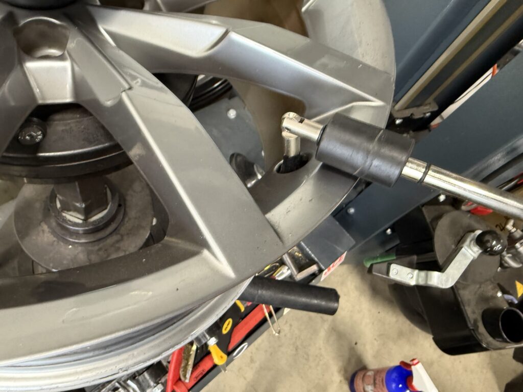 ワーゲンパサートの持込タイヤ交換