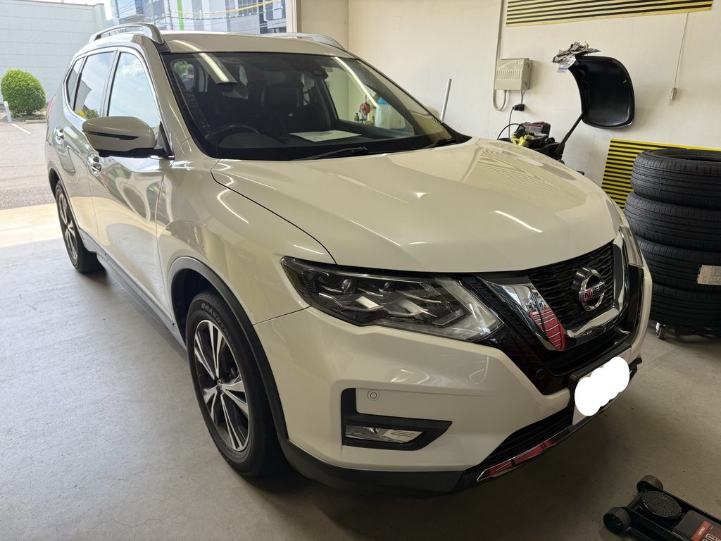 印西市フラミンゴデントリペアの持込タイヤ交換作業のご紹介。日産エクストレイル